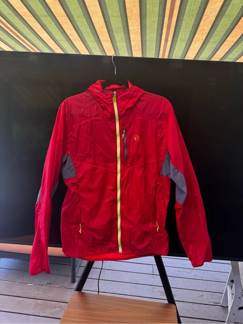 Salomon Bright Red Insulated Jacket